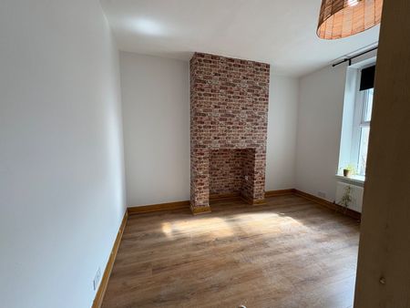 2 Bed Semi-Detached House, New Cheltenham Road, BS15 - Photo 2