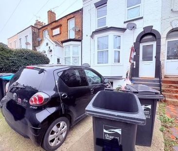 3 bedroom apartment to rent - Photo 1