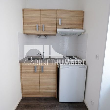 Location Appartement 1 pièce 17m² ST ETIENNE 42000 - Photo 3