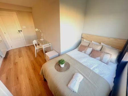 Carrer del Bisbe Jaime Pérez, Valencia, Valencian Community 46006 - Photo 4