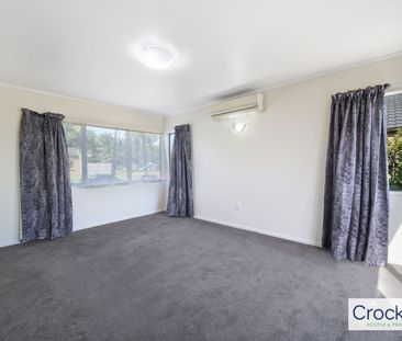 Charming 3-Bedroom Home in Henderson – 30 Kona Crescent - Photo 1