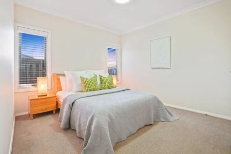 Spacious Family Single Level - Photo 4