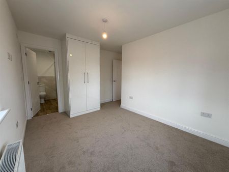 3 Bedroom House To Rent - Photo 4