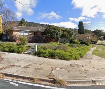 Renovated Family Home in a Prime Woden Valley Location - Photo 2