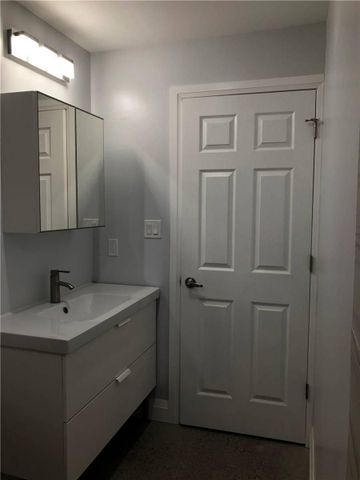 For Lease - 230 South Kingsway N/A Unit# 9, Toronto, Ontario - Photo 3