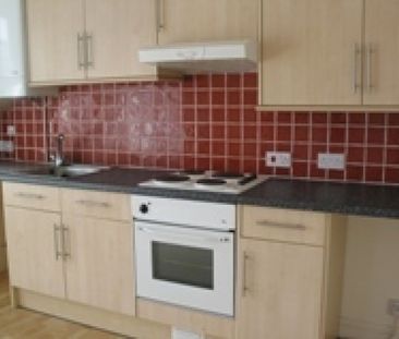 2 Double Bedroom Student Maisonette with terrace balcony - Lansdowne - Photo 5