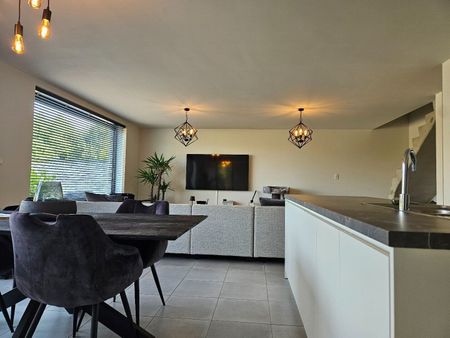 Ruim duplex appartement met 3 slpks. – Verlinden Vastgoed - Foto 5