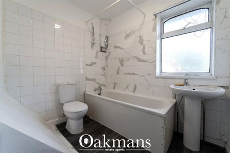 3 bedroom semi-detached house to rent - Photo 5