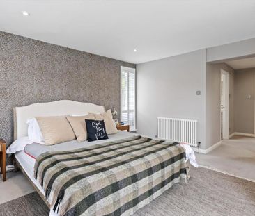 4 bedroom detached house to rent - Photo 5