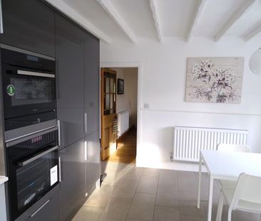 2 bedroom semi-detached house to rent - Photo 2