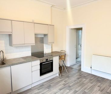 1 Bed Flat, Clevedon Terrace, BS6 - Photo 5