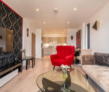 2 bedroom flat to rent - Photo 2