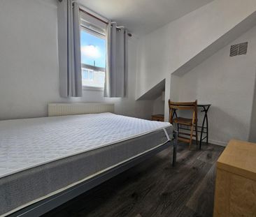 3 bedroom house to rent - Photo 2