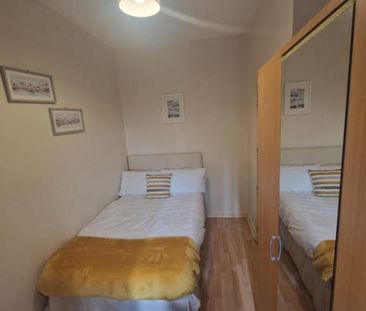 1 bedroom flat to rent - Photo 6