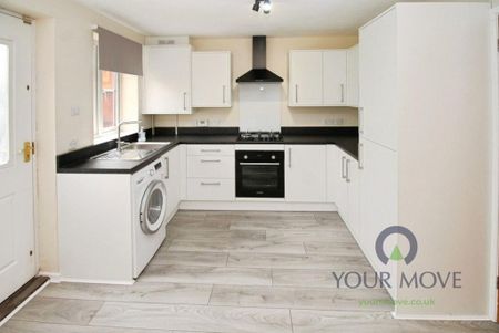 2 bedroom semi-detached house to rent - Photo 5