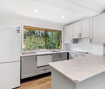 Private oasis living ideal for growing and extended families - Photo 4