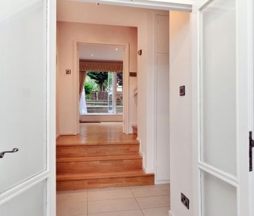 5 bedroom townhouse to rent - Photo 3