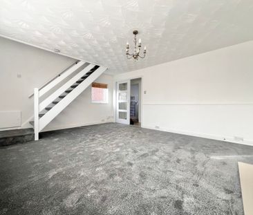 Lynden Avenue - Photo 2