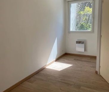 Location Appartement 3 pièces 69m² BOULOGNE SUR MER 62200 - Photo 2