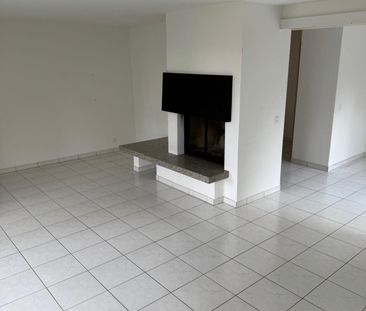 Luminous 2.5-room apartment with roof terrace in Arlesheim - Foto 2