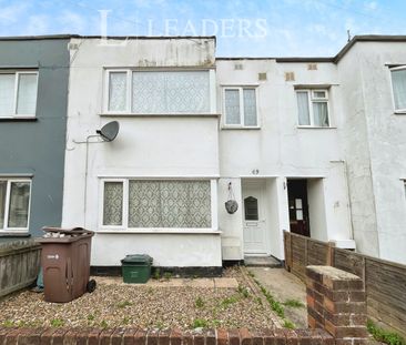 3 bedroom house to rent Dudley Road, CO15 - Photo 4