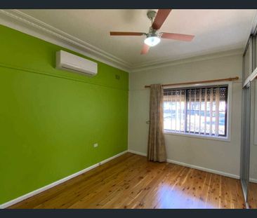 Neat & Tidy Three Bedroom Home - Photo 1