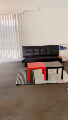 4 bed 2 bath - Photo 1