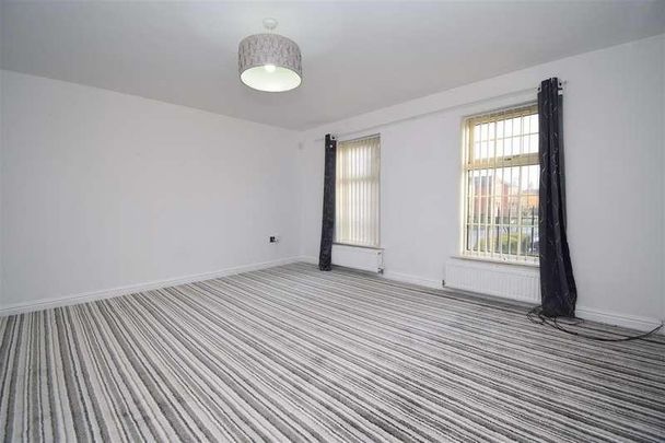 The Point, Wakefield, WF2 - Photo 1