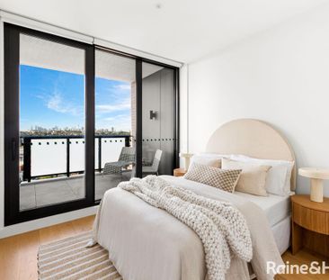 Ultra-modern executive style with city panoramas - Photo 4