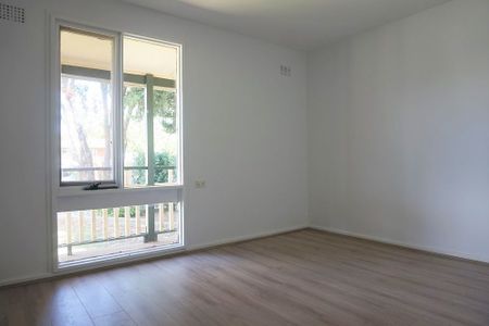 Family Home - Photo 4