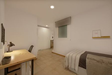 Carrer de Balmes, Barcelona, Catalonia 08006 - Photo 4
