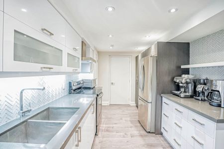 For Lease - 19 Corner Brook Crescent, Vaughan, Ontario - Photo 3