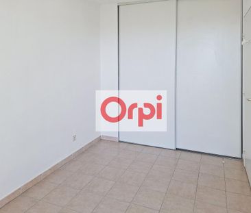 Location Appartement 2 pièces 32m² ST LAURENT DU VAR 06700 - Photo 3
