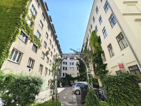 Charmante 2-Zimmer-Wohnung in absoluter Hofruhelage – 1020 Wien, Czerningasse - U1 Nestroyplatz - Photo 2
