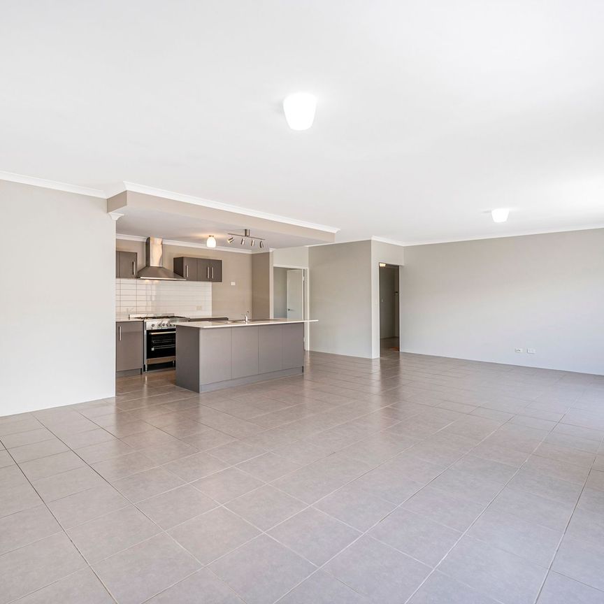 Spacious, Stylish Home Designed for Relaxed Family Living - Photo 1