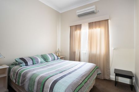 FULLY FURNISHED IN PICCADILLY! - Photo 3