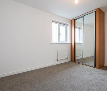 2 bedroom semi-detached house to rent - Photo 2