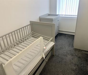 3 bed terraced to rent on Ilkeston, The Triangle, DE7 - Photo 6