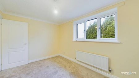 4 bedroom detached house to rent - Photo 5