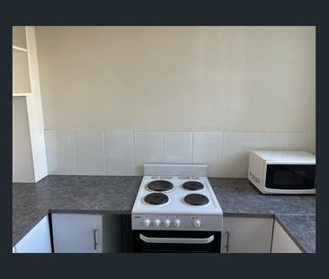 🌆 Prime Location! 2-Bedroom Unit Close to Westfield Garden City – $... - Photo 1