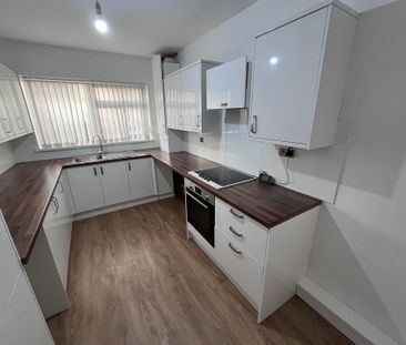 Long Oaks Court, Sketty, Swansea SA2 0QH - Photo 5