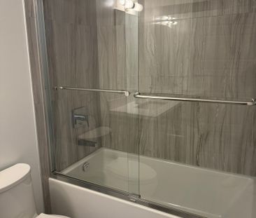 For Lease - 333 Sunseeker Avenue Unit# 203, Innisfil, Ontario - Photo 3