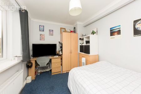 5 bedroom semi-detached house to rent - Photo 4