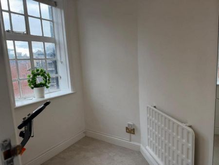 1 bedroom flat to rent - Photo 5