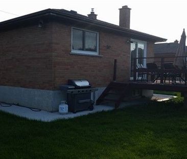 For Lease - 7147 Harwick Drive Unit# Main, Mississauga, Ontario - Photo 2