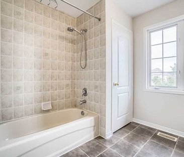 For Lease - 256 Brisdale Drive, Brampton, Ontario - Photo 6