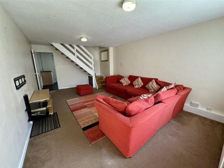 2 bedroom townhouse to rent - Photo 2
