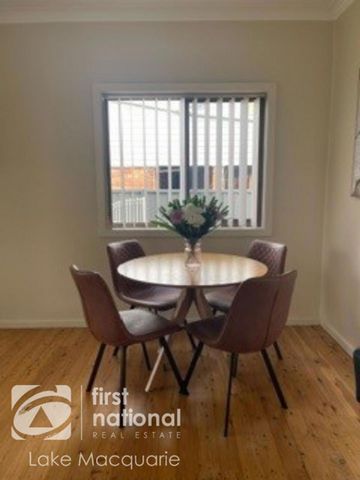 Neat and Tidy 3 Bedroom Home - Photo 5