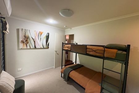 16 Golden Avenue - Photo 5
