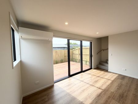 527 Hereford Street, Linwood - Photo 2